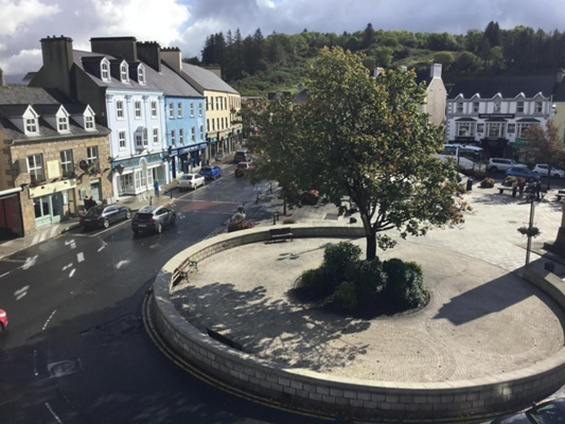 Charming 2-Bed Apartment In Donegal Town Centre Kültér fotó